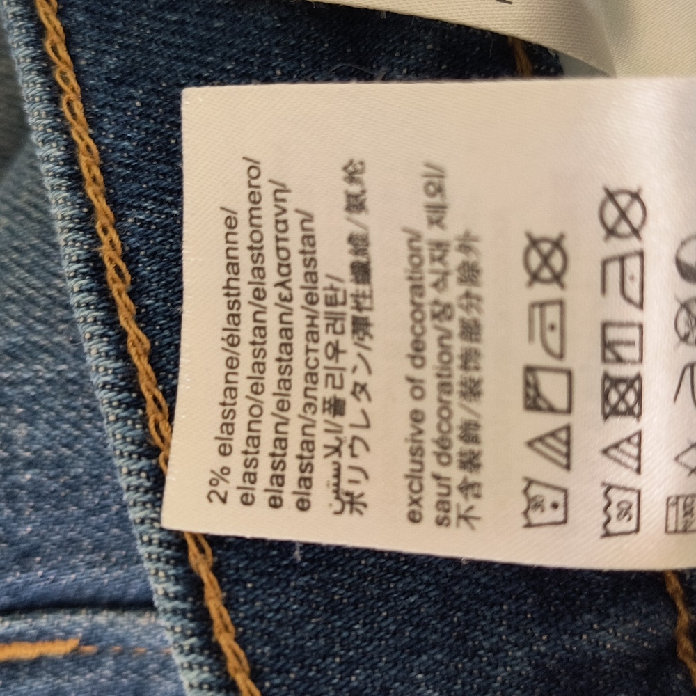 Calvin Klein Jeans High Rise Medium wash Denim Bermuda shorts size: w30 - Picture 9 of 13
